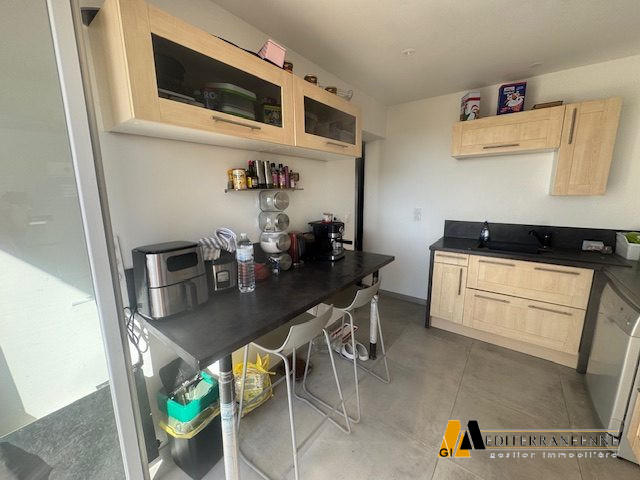 Appartement - 102 m² - 5 pièces