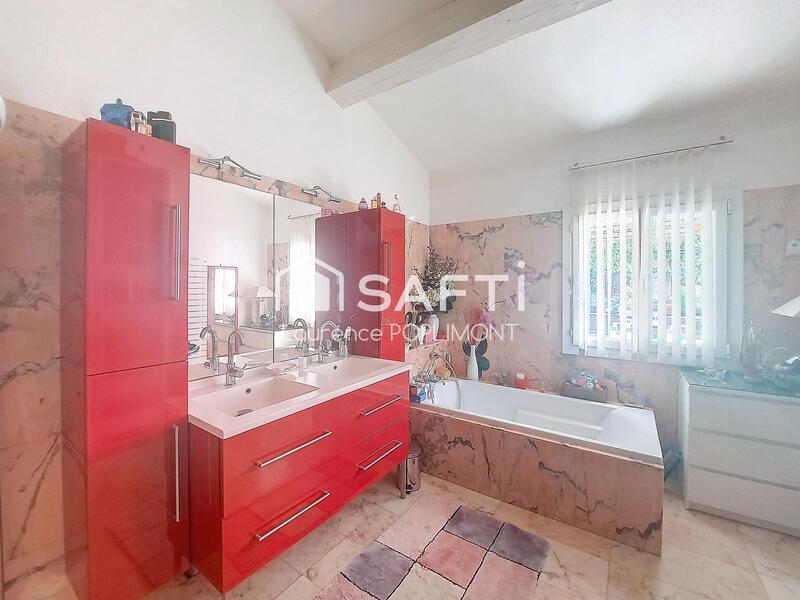 Maison - 120 m² - 5 pièces