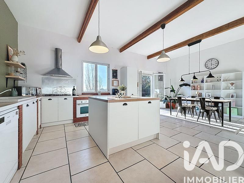 Maison - 196 m² - 8 pièces