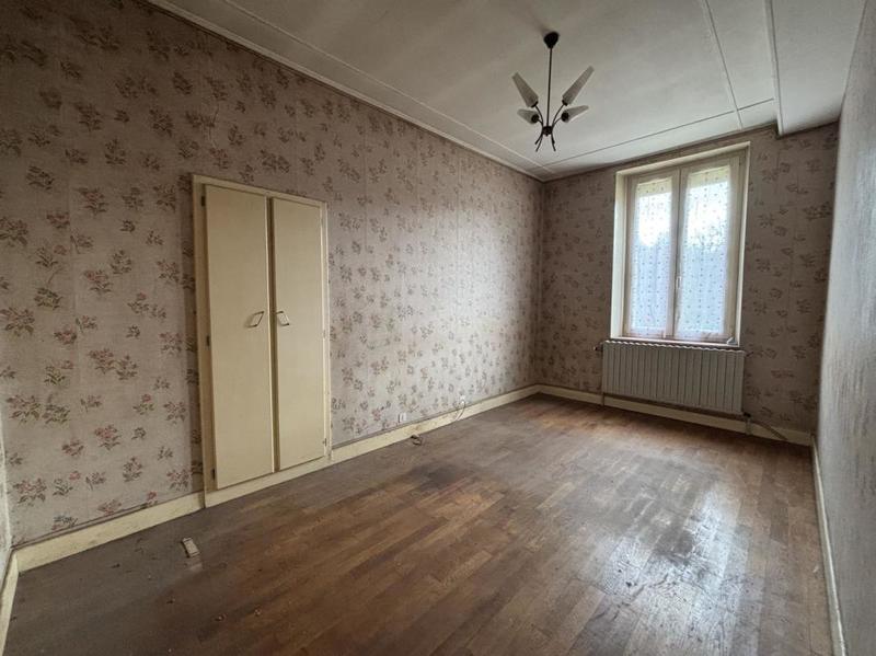 Maison - 75 m² - 5 pièces