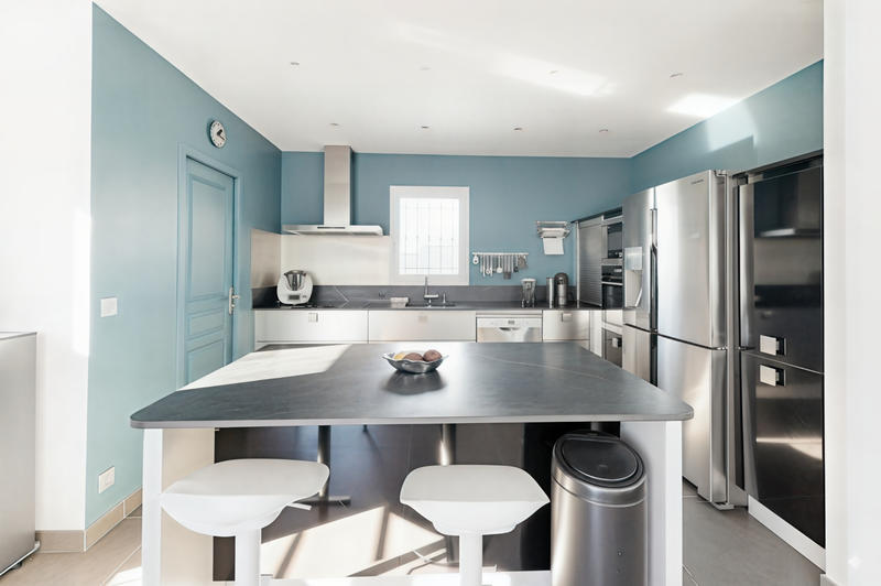 Maison - 210 m² - 5 pièces