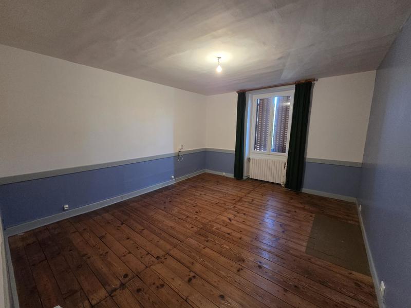 Maison - 300 m² - 6 pièces