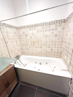 Loft - 83 m² - 3 pièces