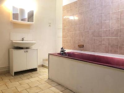 Appartement - 81 m² - 3 pièces