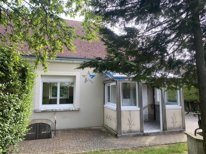 Maison - 260 m² - 11 pièces