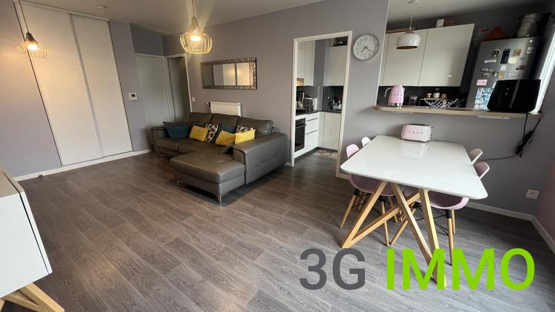 Duplex - 93 m² - 5 pièces