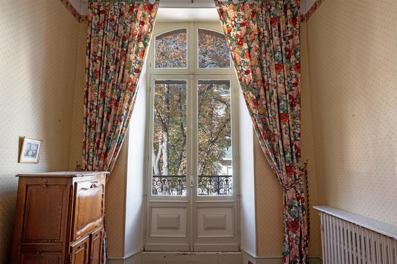 Maison bourgeoise - 385 m² - 12 pièces