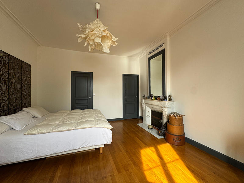 Maison - 198 m² - 8 pièces