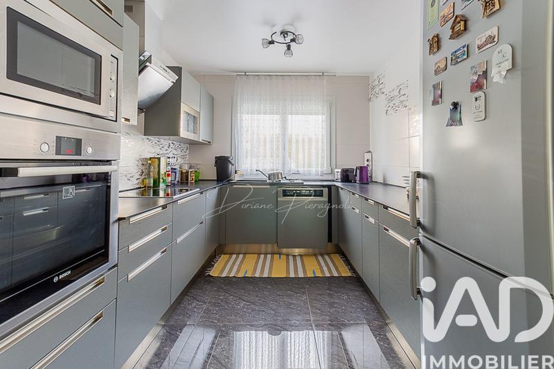 Maison - 110 m² - 6 pièces