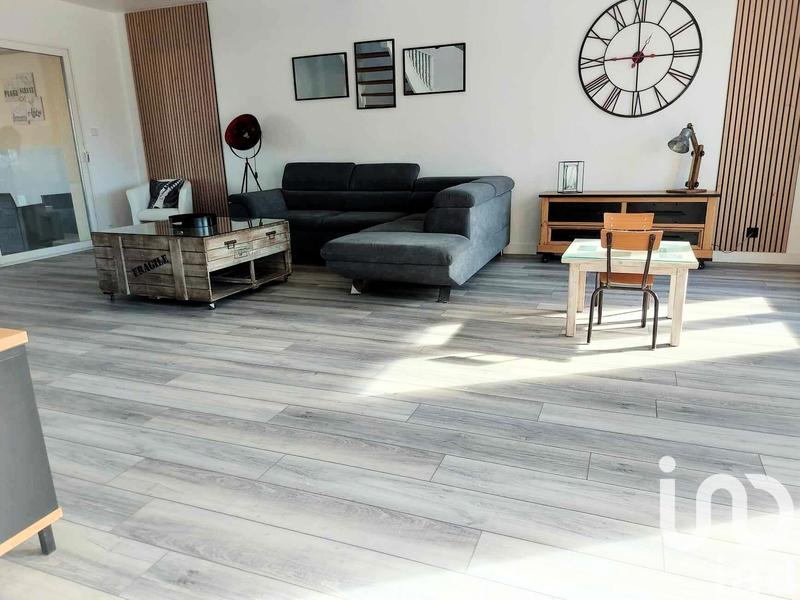 Maison - 240 m² - 7 pièces