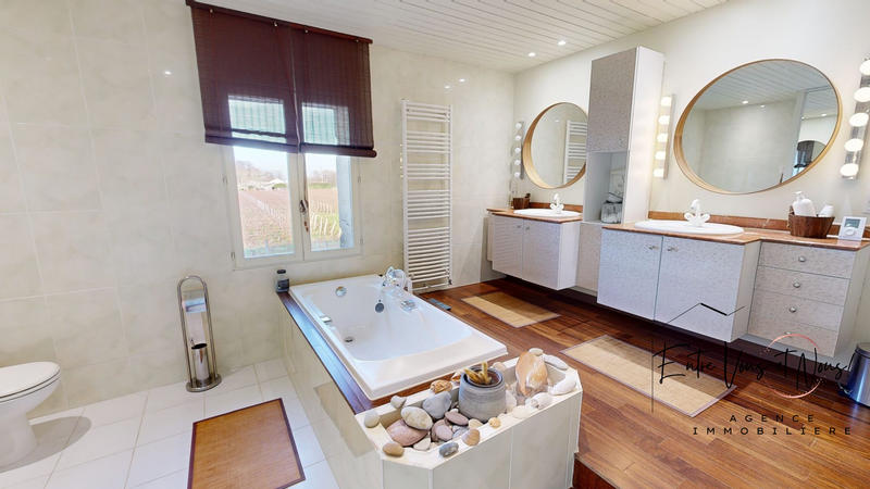 Maison ancienne - 250 m² - 6 pièces