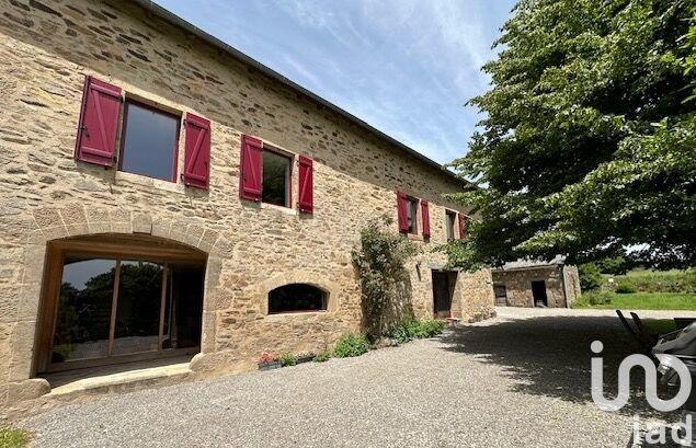 Maison - 300 m² - 9 pièces