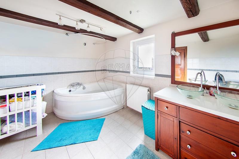 Maison - 154 m² - 7 pièces