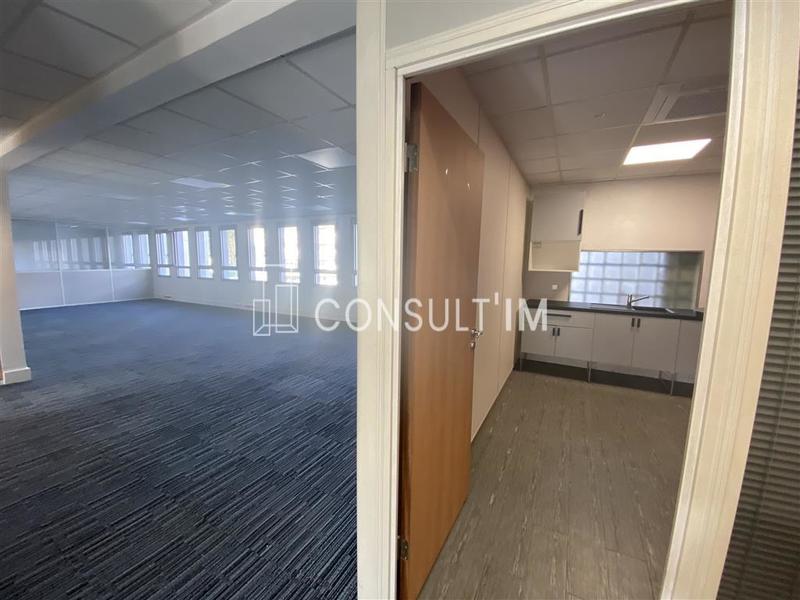 Bureau - 310 m²