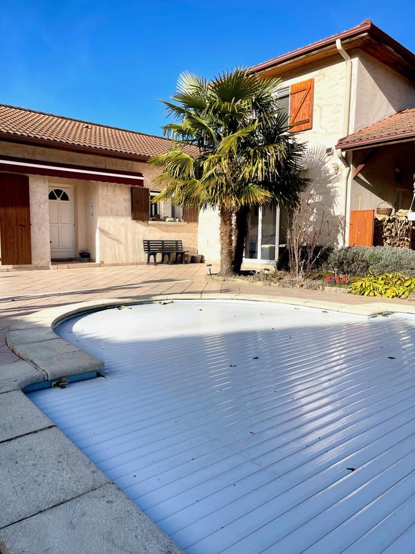 Maison - 141 m² - 7 pièces