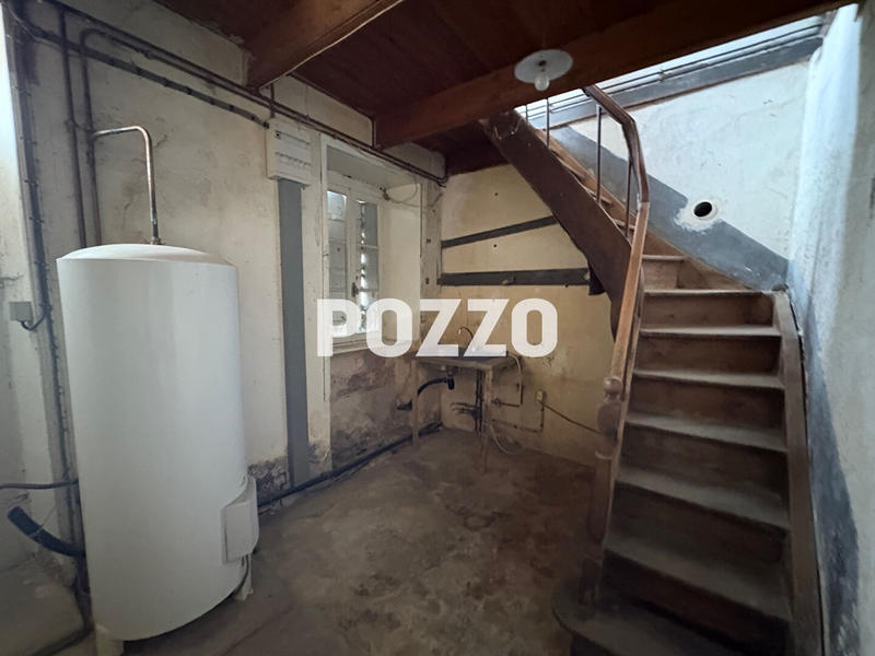 Maison - 98 m² - 7 pièces