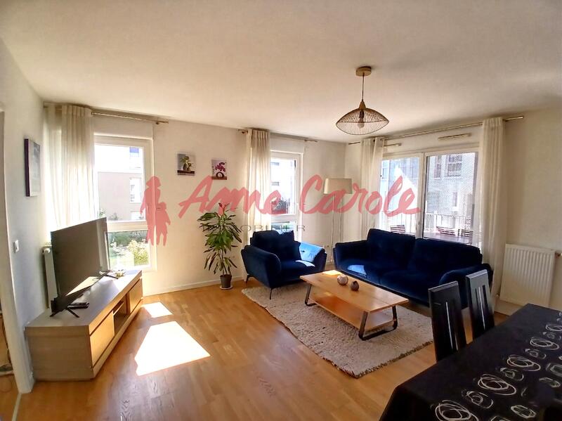 Appartement - 101 m² - 5 pièces