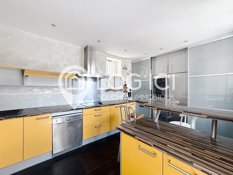 Appartement ancien - 179 m² - 7 pièces