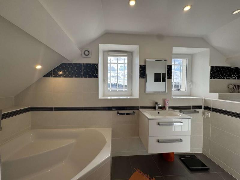 Maison - 110 m² - 4 pièces