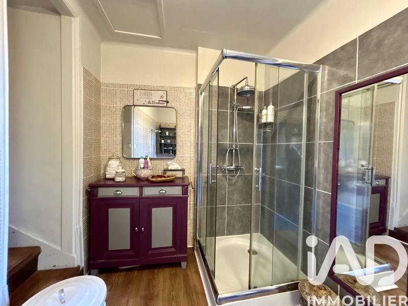 Maison - 340 m² - 12 pièces