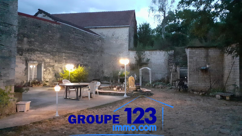 Maison - 200 m² - 8 pièces