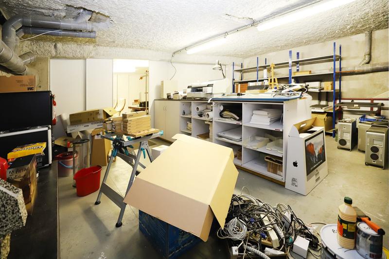 Local d'activités - 156 m² - 4 pièces