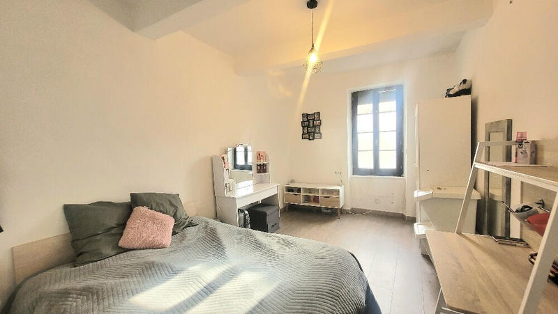 Maison de village - 210 m² - 7 pièces