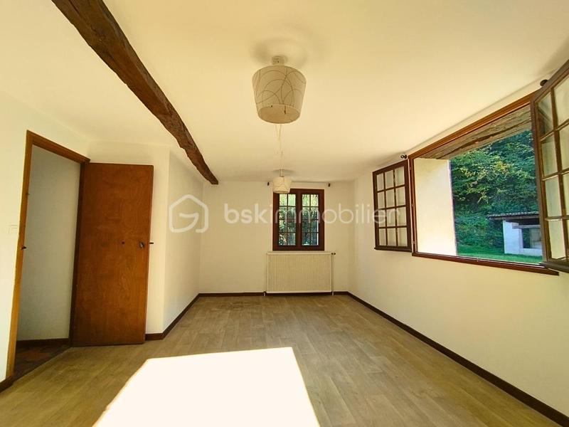 Maison - 232 m² - 7 pièces