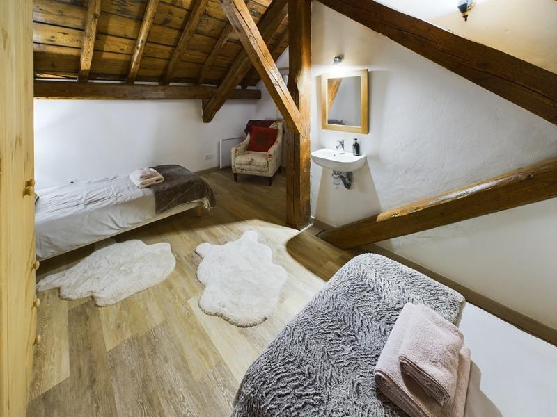 Appartement - 127 m² - 6 pièces