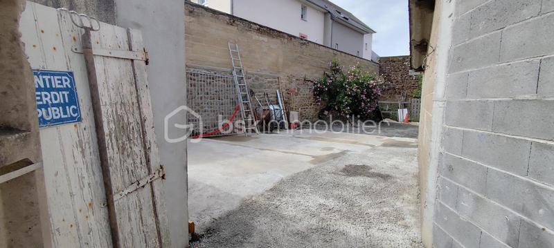 Maison - 181 m² - 8 pièces