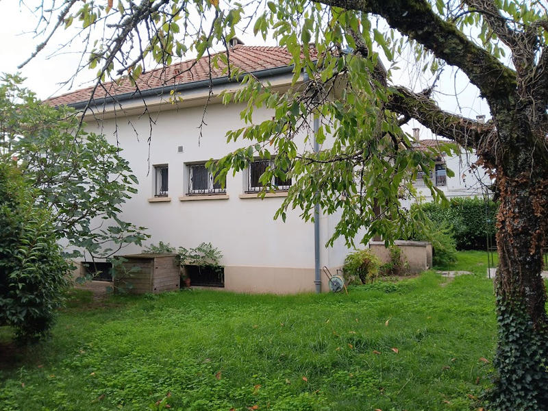Maison - 180 m² - 6 pièces