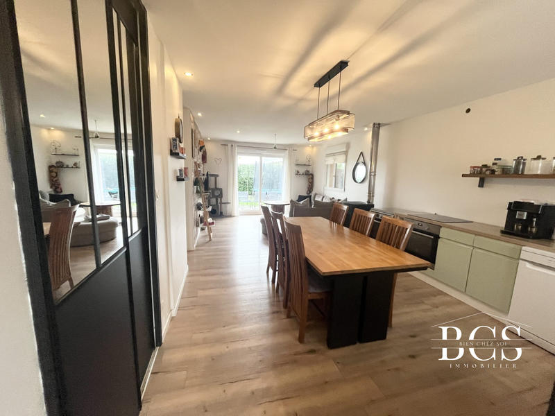 Maison - 77 m² - 6 pièces