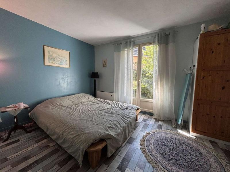 Maison - 210 m² - 7 pièces