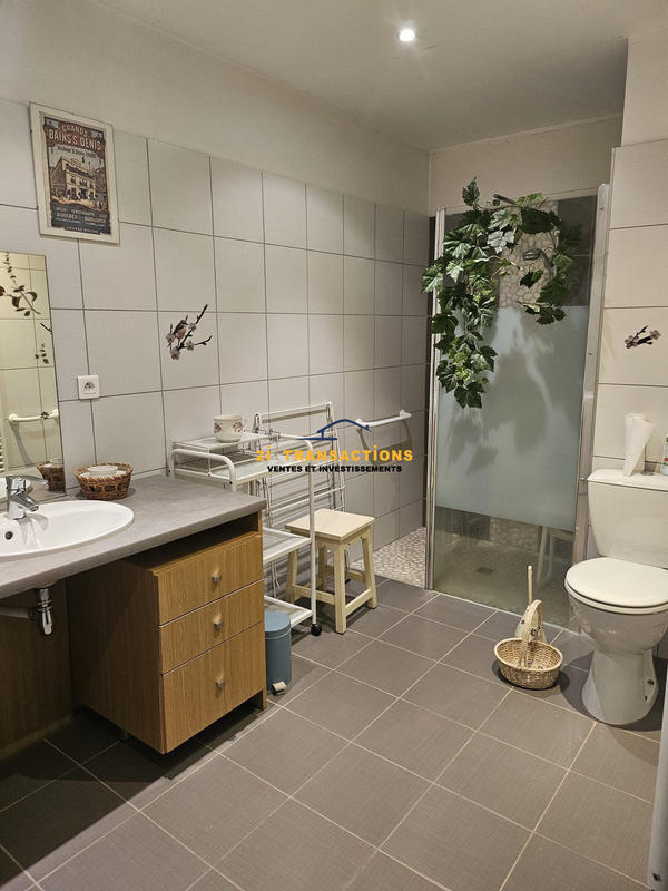 Appartement - 80 m² - 3 pièces