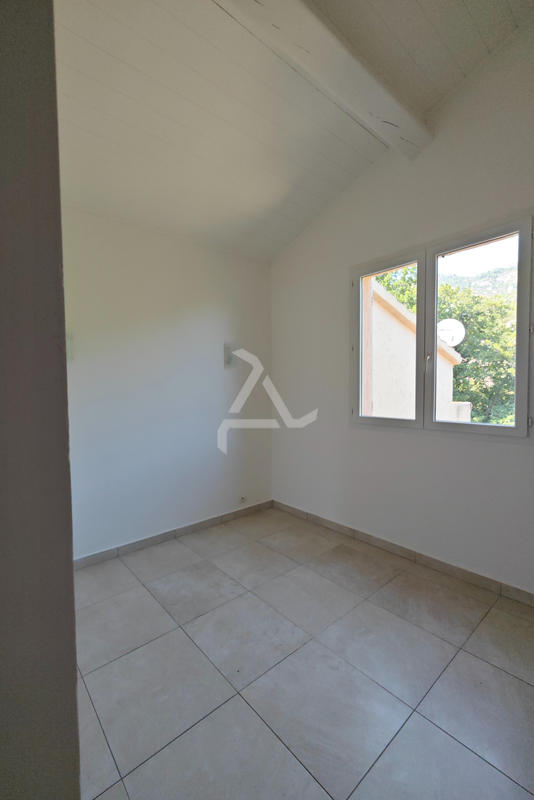 Maison - 106 m² - 5 pièces