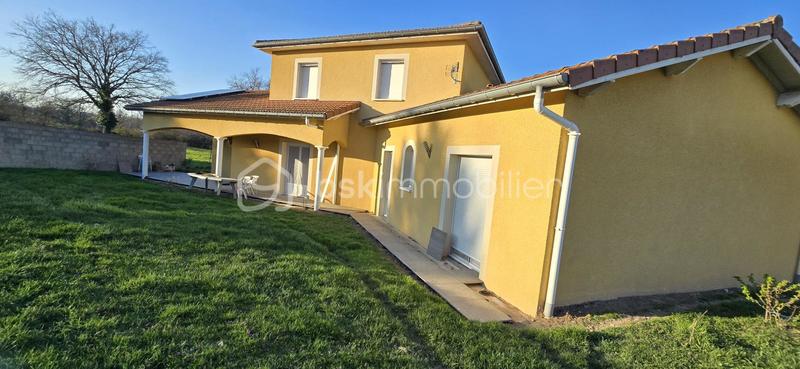 Maison - 165 m² - 7 pièces