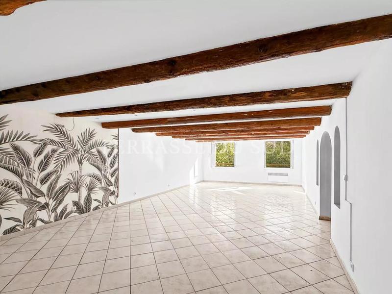 Appartement - 146 m² - 5 pièces