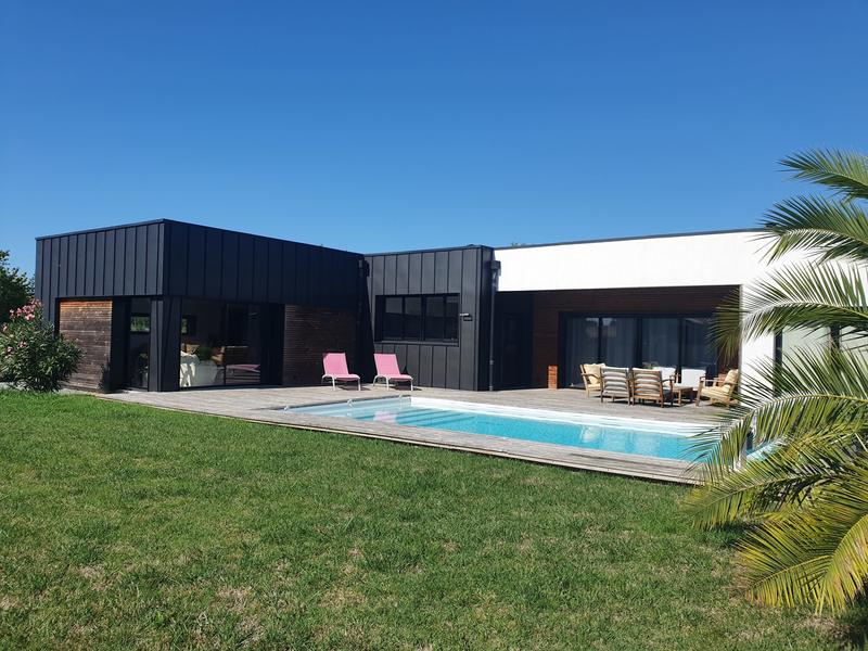 Maison - 200 m² - 8 pièces