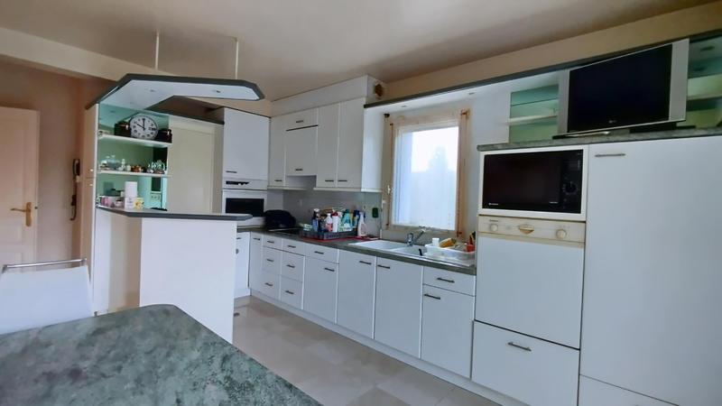 Maison - 182 m² - 6 pièces