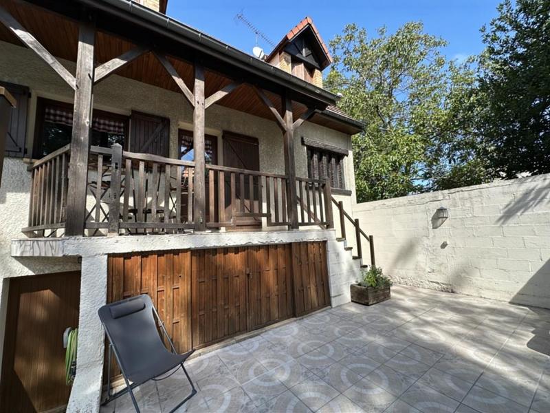 Pavillon - 110 m² - 5 pièces