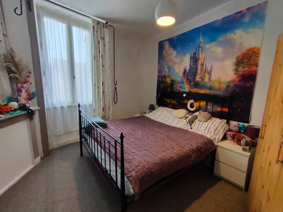 Maison - 300 m² - 10 pièces