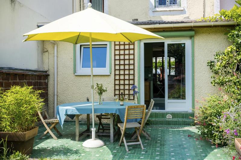 Maison - 99 m² - 6 pièces