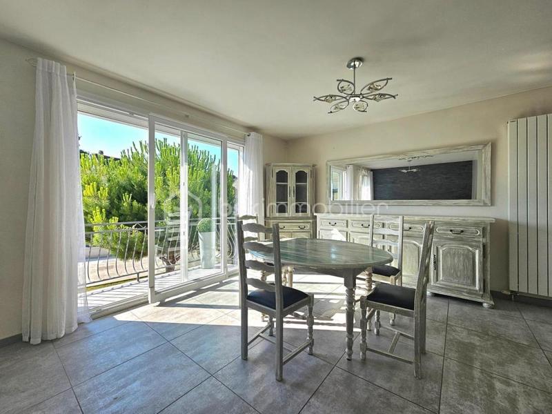 Pavillon - 137 m² - 5 pièces