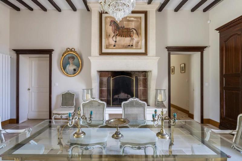 Propriété - 509 m² - 12 pièces