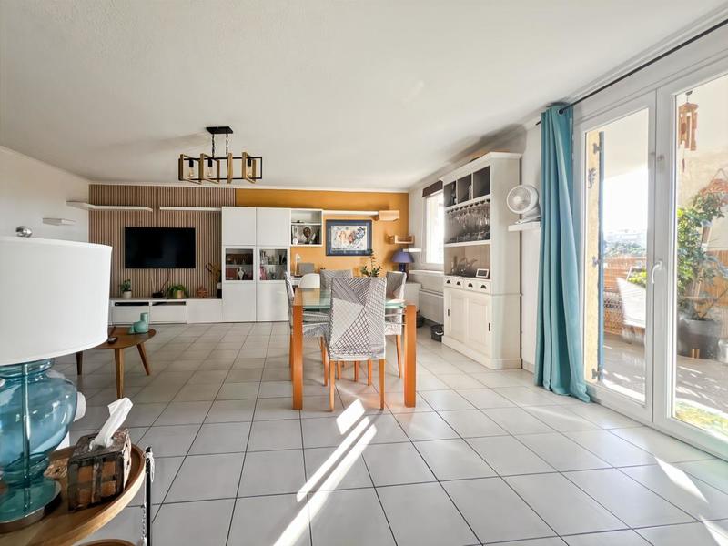 Appartement - 112 m² - 4 pièces