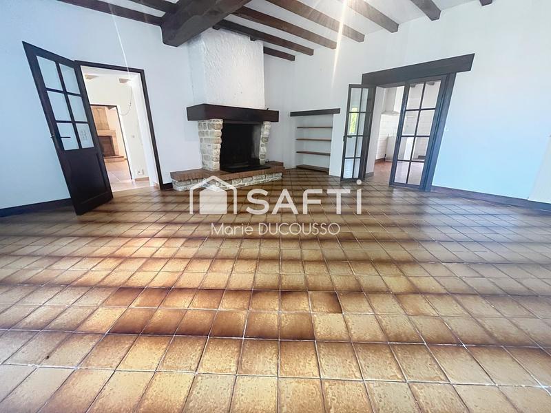 Maison - 214 m² - 7 pièces