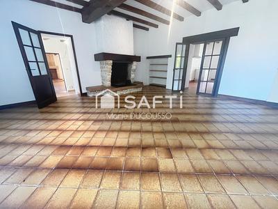 Maison - 214 m² - 7 pièces