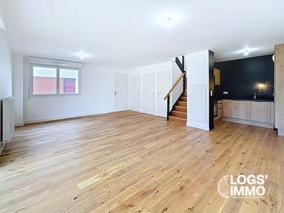 Maison - 83 m² - 4 pièces