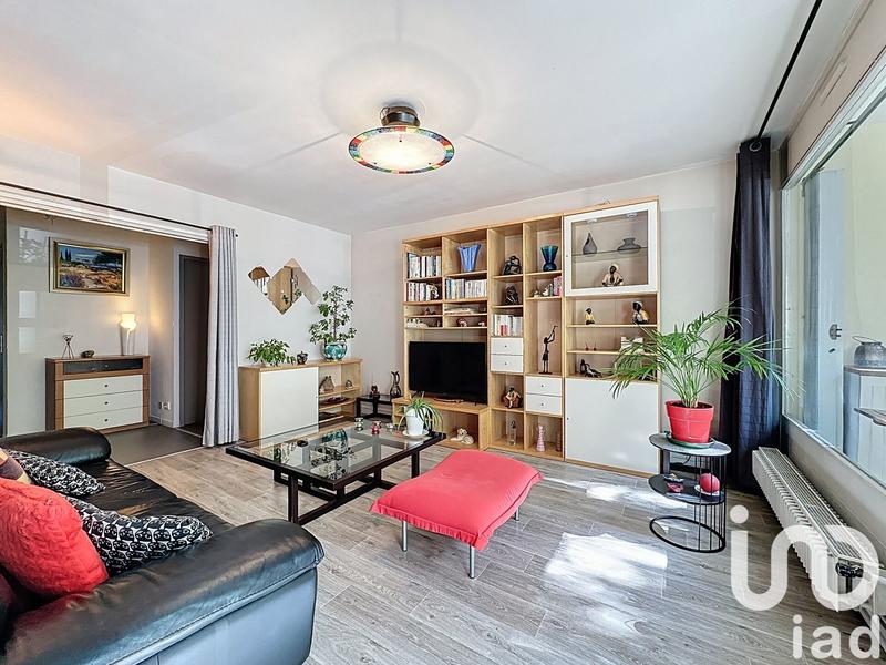 Appartement - 86 m² - 5 pièces