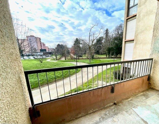 Appartement - 100 m² - 5 pièces